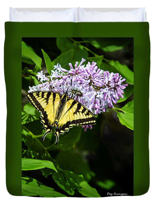 Butterfly Duvet Cover featuring the photograph Butterfly Beauty by Peg Runyan