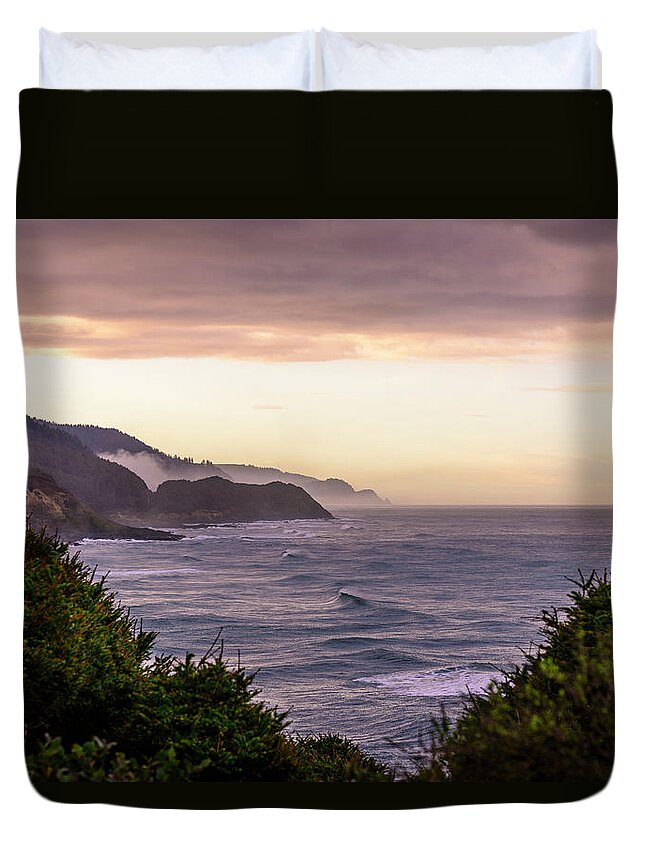  Duvet Cover featuring the photograph Cape Perpetua, Oregon coast by Bryan Xavier