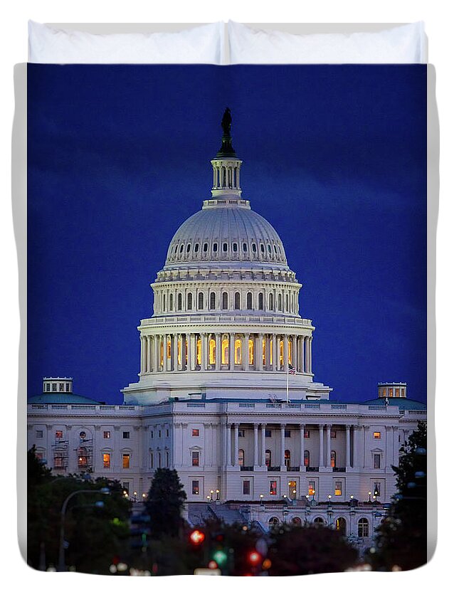 Us Capitol Duvet Cover featuring the photograph Capitol at Dusk by Doug Sturgess