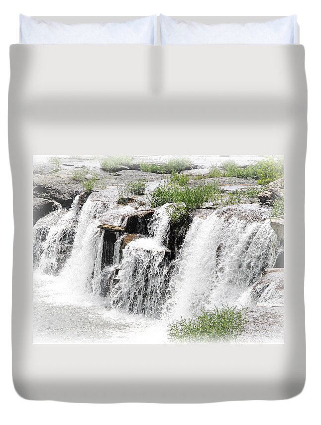 Waterfall Duvet Cover featuring the photograph Cascading Beauty by Lisa Lambert-Shank