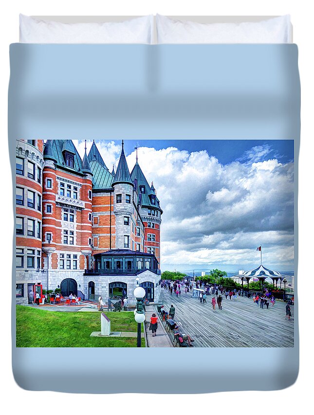 Architecture Duvet Cover featuring the photograph Chateau Frontenac by David Thompsen