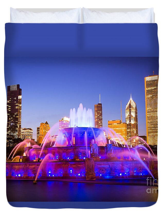America Duvet Cover featuring the photograph Chicago Skyline at Night with Buckingham Fountain by Paul Velgos