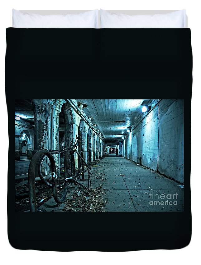 Night Duvet Cover featuring the photograph Chicago Viaduct at Night by Bruno Passigatti