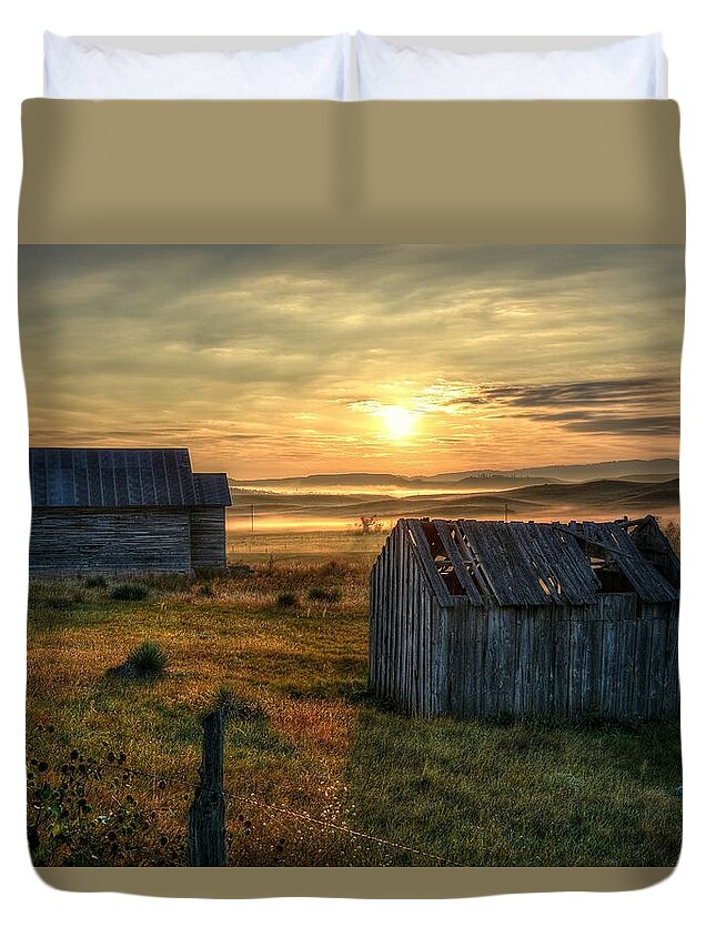 Sunrise Duvet Cover featuring the photograph Chicken Creek Schoolhouse by Fiskr Larsen
