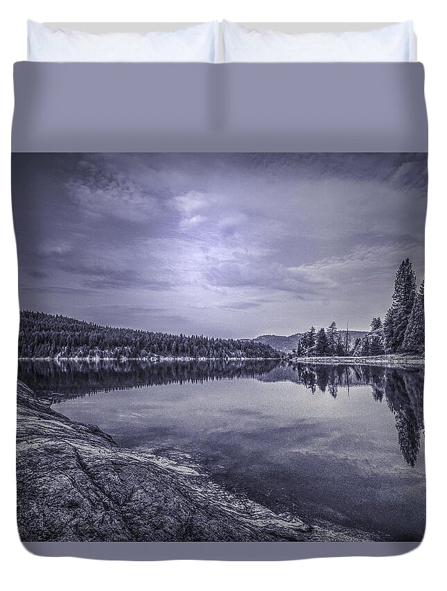 China Bend Duvet Cover featuring the photograph China Bend2 by Loni Collins