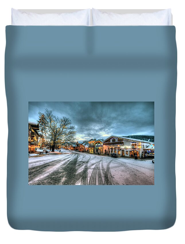 Hdr Duvet Cover featuring the photograph Christmas on Main Street by Brad Granger