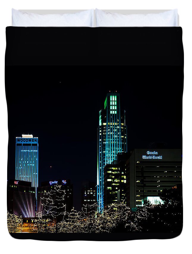 Winter Scene Duvet Cover featuring the photograph Christmas Time In Omaha by Ed Peterson