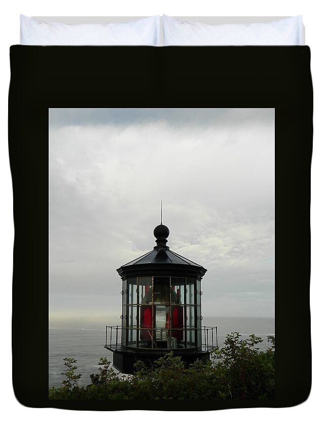 Oregon Duvet Cover featuring the photograph Clouded Morning by Gallery Of Hope 