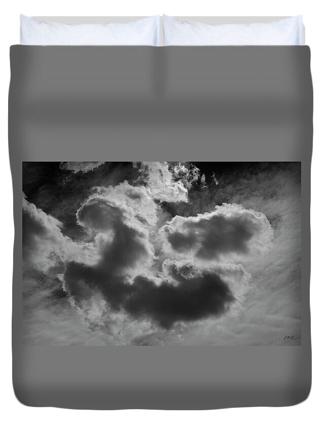 Atmosphere Duvet Cover featuring the photograph Cloudscape XVII BW by David Gordon