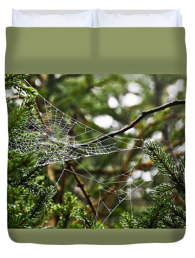 Wonalancet Duvet Cover featuring the photograph Collecting Raindrops by Rockybranch Dreams