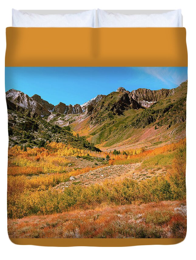 Af Zoom 24-70mm F/2.8g Duvet Cover featuring the photograph Colorful McGee Creek Valley by John Hight