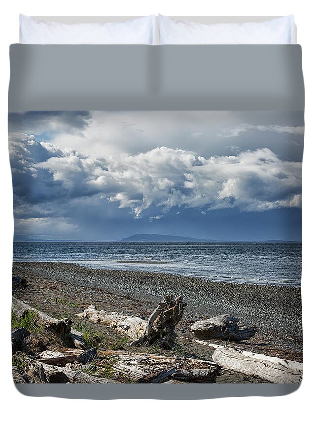 Beach Duvet Cover featuring the photograph Columbia Beach by Randy Hall
