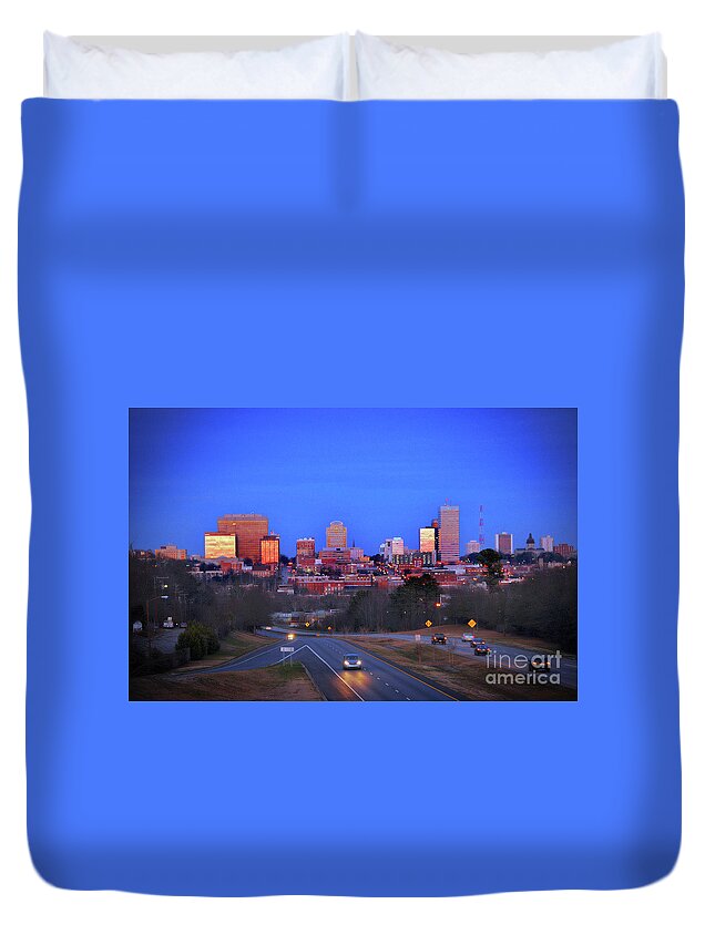 Scenic Tours Duvet Cover featuring the photograph Columbia, Sc, Usa by Skip Willits