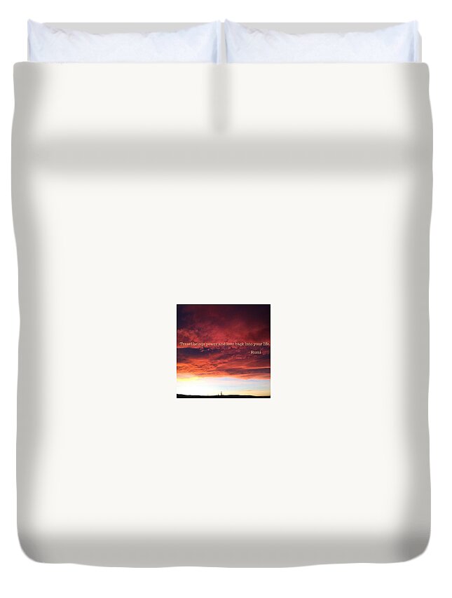 Travel Duvet Cover featuring the photograph Cooma Sunset by Paru M