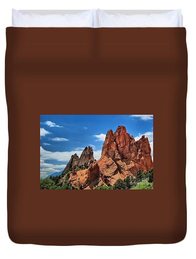 Landscape Duvet Cover featuring the photograph Craggy Outlook by Bill Frische