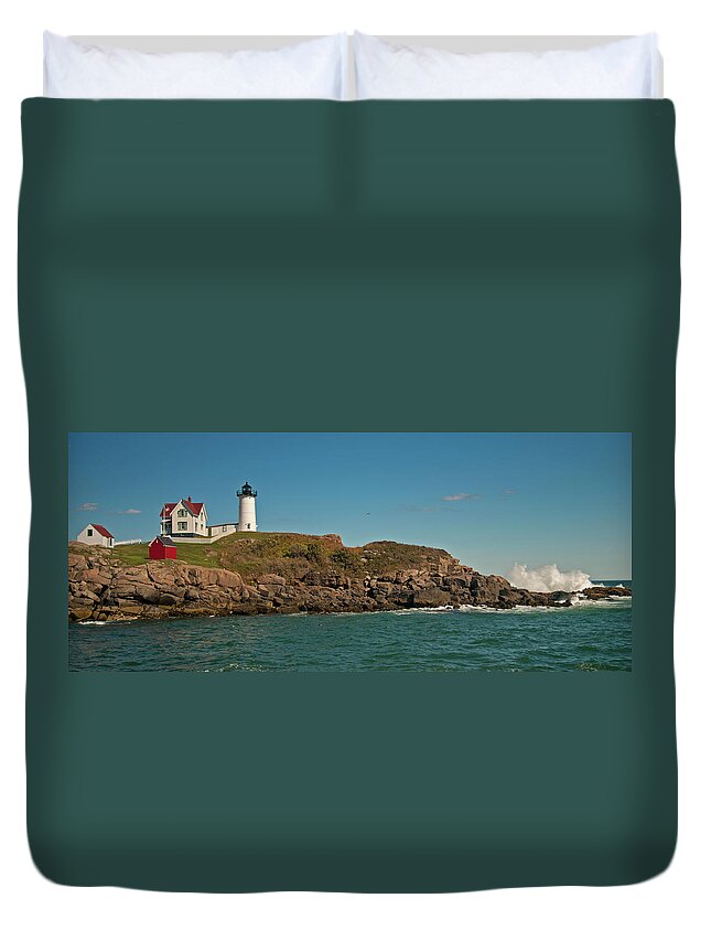 Nubble Light Duvet Cover featuring the photograph Crashing at the Nubble Light by Paul Mangold