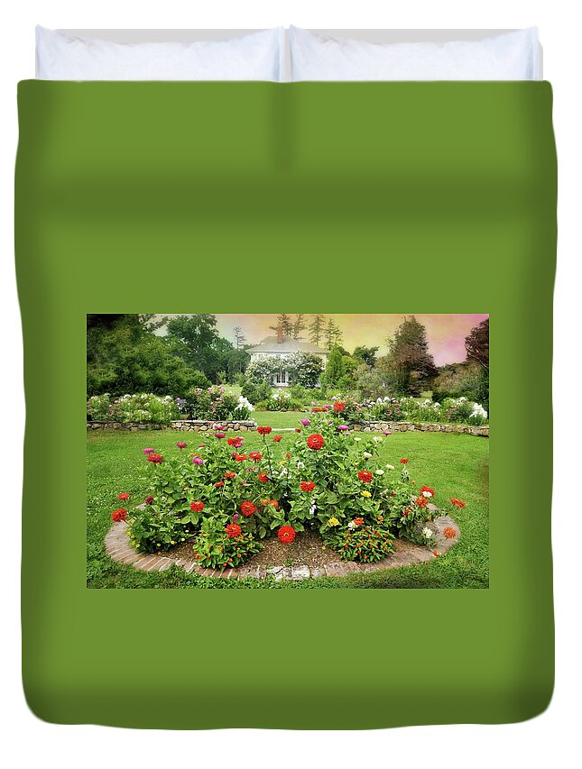 Crawford Park Duvet Cover featuring the photograph Crawford Circle by Diana Angstadt