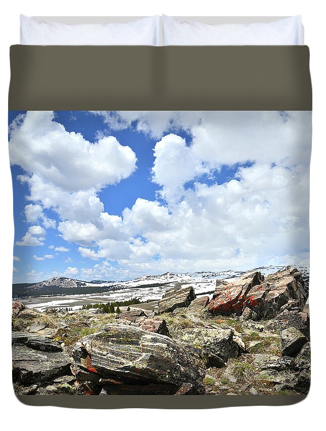Wyoming Duvet Cover featuring the photograph Crest of Big Horn Pass in Wyoming by Ray Mathis