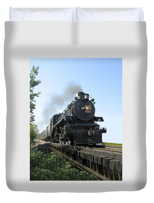 Historic Duvet Cover featuring the photograph Crossing the trestle by Carolyn Jacob