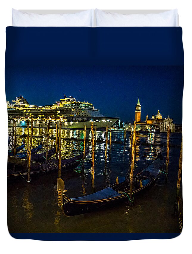 Venice Duvet Cover featuring the photograph Cruise Ship Entering Venice at Sunrise by Lev Kaytsner