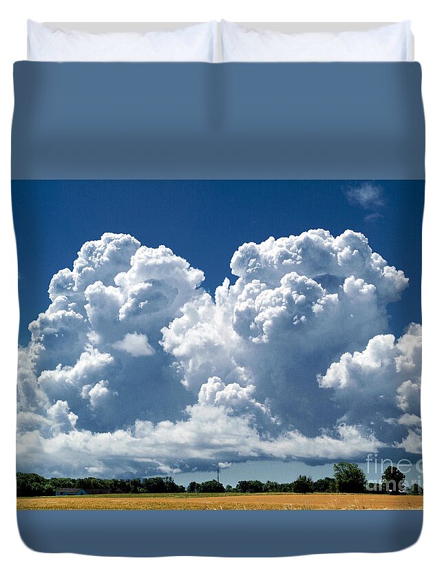 Cumulus Duvet Cover featuring the photograph Cumulus Clouds by Phil Degginger