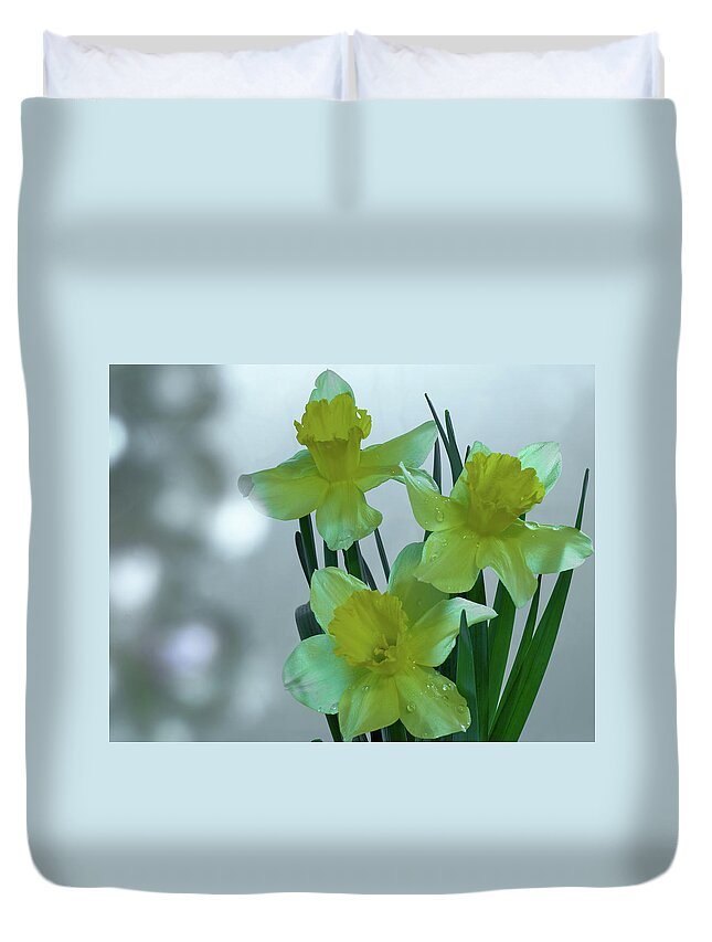 Daffodils Duvet Cover featuring the photograph Daffodils3 by Loni Collins