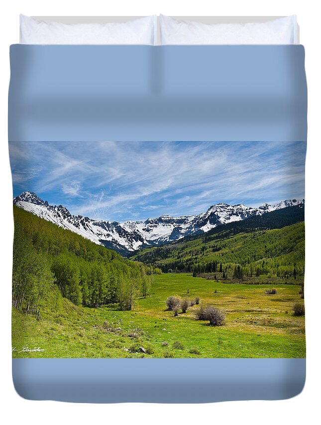 Aspen Duvet Cover featuring the photograph Dallas Creek Valley and the Sneffels Range by Jeff Goulden