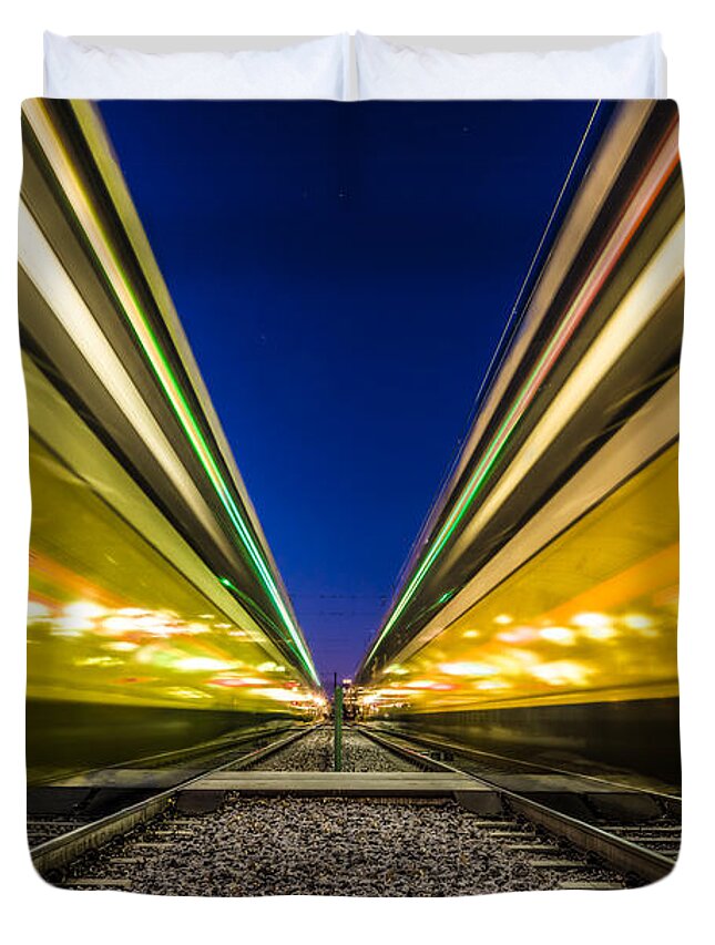 Csp Duvet Cover featuring the photograph Dart Rush by David Downs