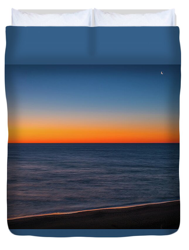 Beach Duvet Cover featuring the photograph Dawn Awakens by Dave Files