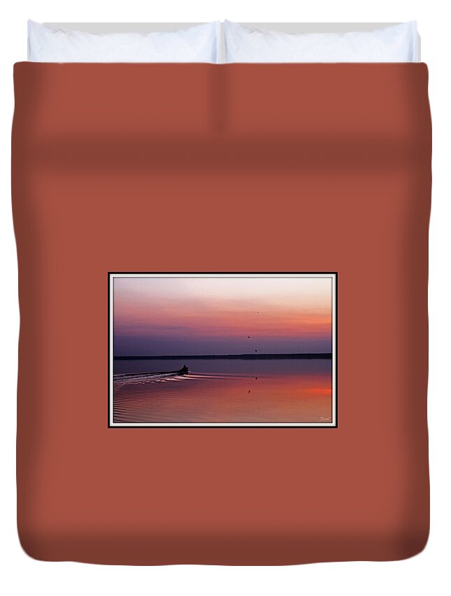 Lake Duvet Cover featuring the photograph Dawn's Early Light by Farol Tomson
