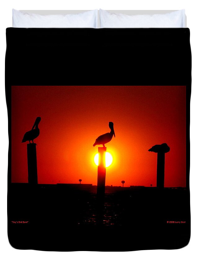 Destin Duvet Cover featuring the photograph Day's End Burn by Larry Beat