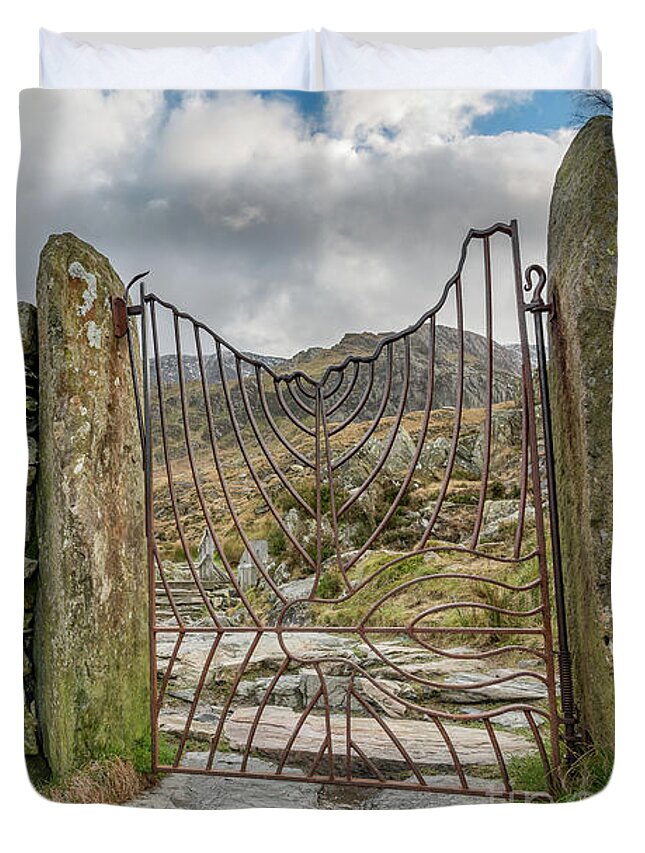 Tryfan Mountain Duvet Cover featuring the photograph Decorative Gate Snowdonia by Adrian Evans