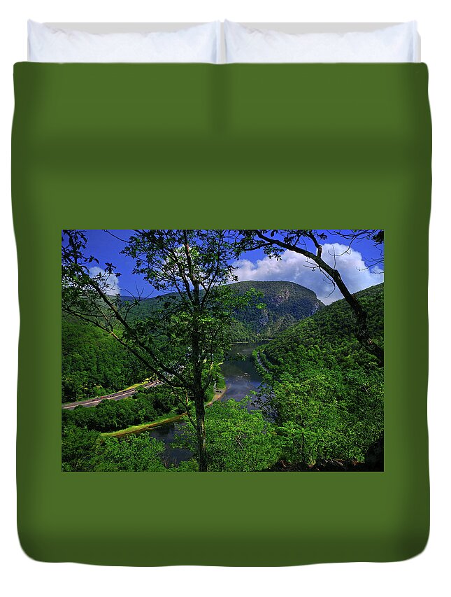Delaware Water Gap Duvet Cover featuring the photograph Delaware Water Gap by Raymond Salani III