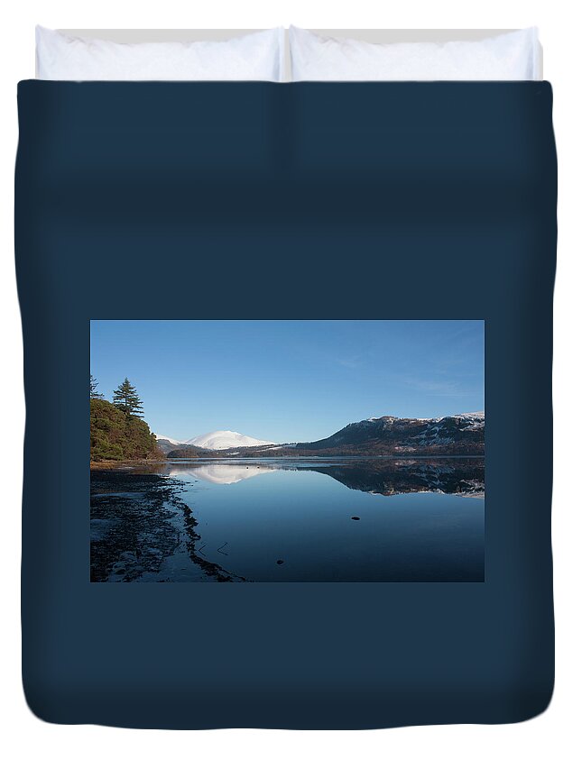 Landscape Duvet Cover featuring the photograph Derwentwater Shore View by Pete Walkden