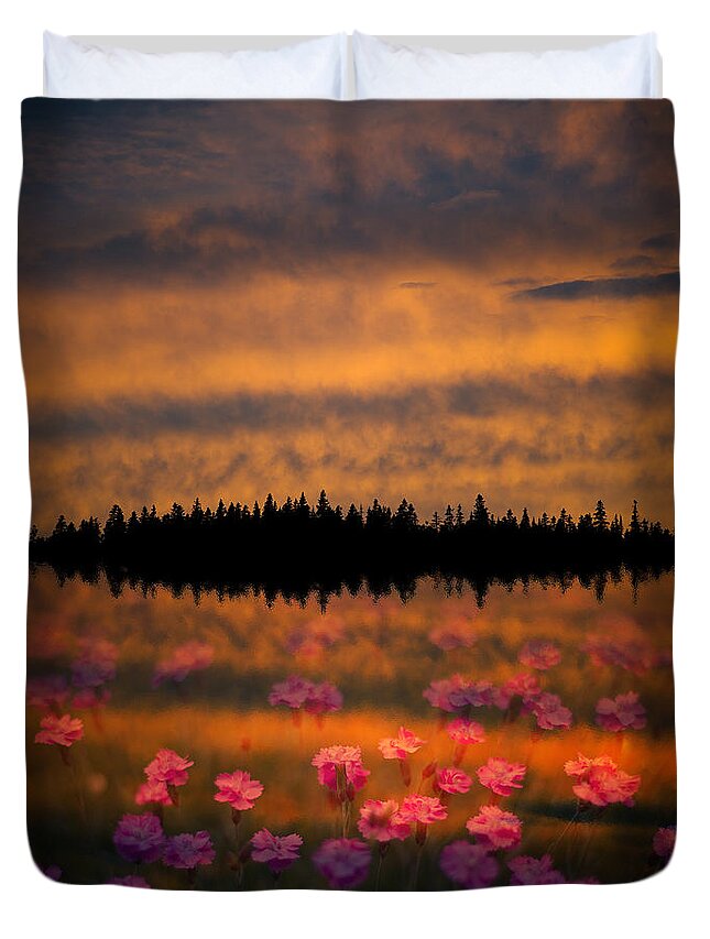 Canada Duvet Cover featuring the photograph Destiny by Doug Gibbons