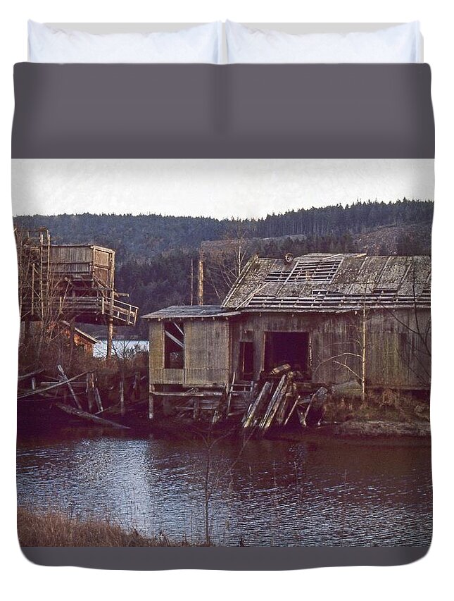  Duvet Cover featuring the photograph Discovery Bay Mill by Laurie Stewart