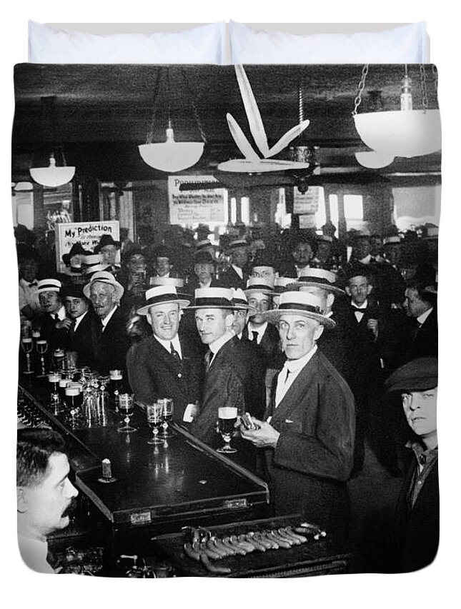 1919 Photo of Crowded New York Bar Moments before Wartime Prohibition Starts