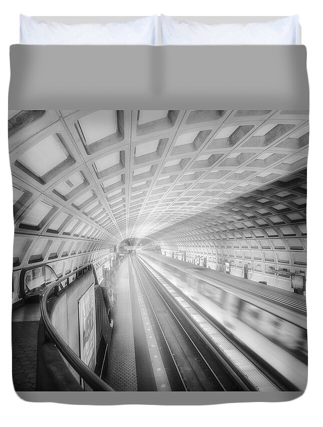District Of Columbia Duvet Cover featuring the photograph Dupont Circle Station BW by Susan Candelario