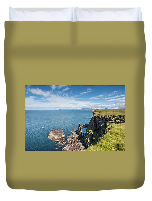 Landscape Duvet Cover featuring the photograph Handa Island - Sutherland by Pat Speirs