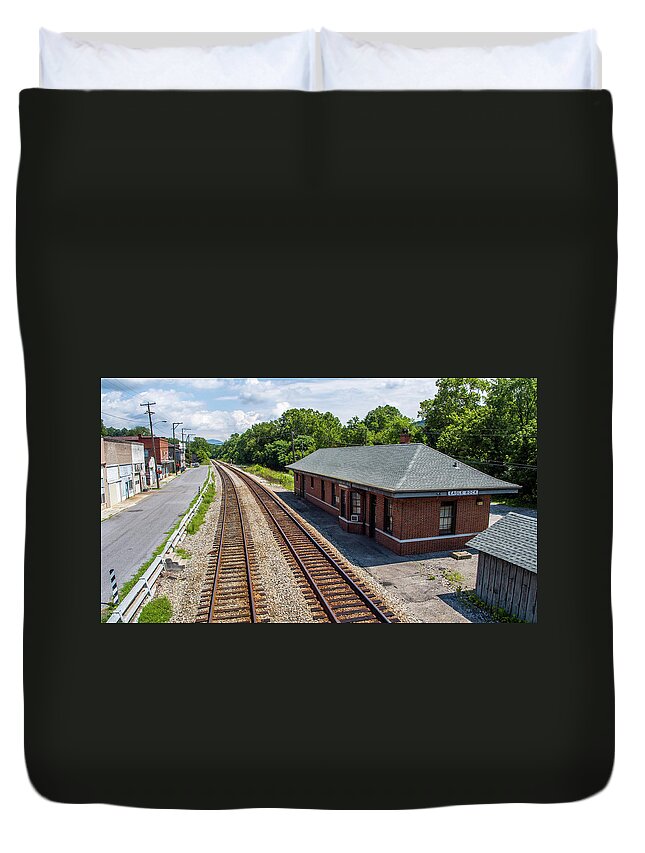 Small Town Duvet Cover featuring the photograph Eagle Rock Station 2 by Star City SkyCams