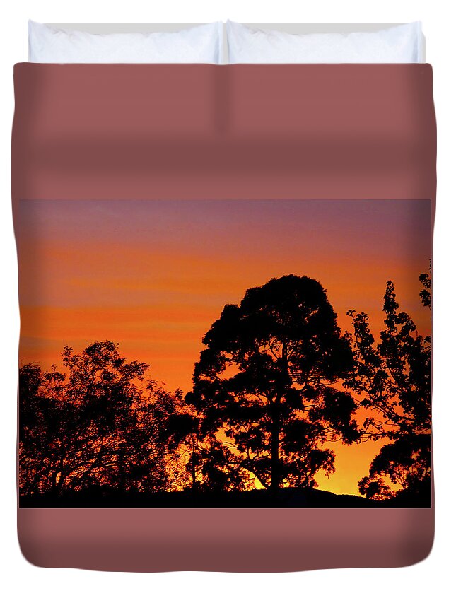 Sunrise Duvet Cover featuring the photograph Early Dawn by Mark Blauhoefer