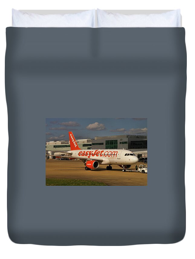 Easyjet Duvet Cover featuring the photograph Easyjet Airbus A319-111 by Tim Beach