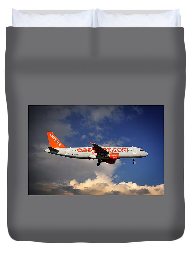 Easyjet Duvet Cover featuring the photograph EasyJet Airbus A320-214 by Smart Aviation