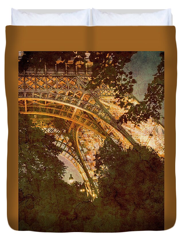 Paris Duvet Cover featuring the photograph Paris, France - Eiffel Oldplate II by Mark Forte