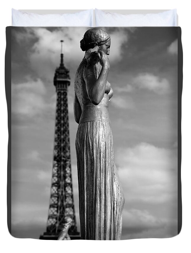 Paris Duvet Cover featuring the photograph Eiffel Tower And Statue 2 by Andrew Fare