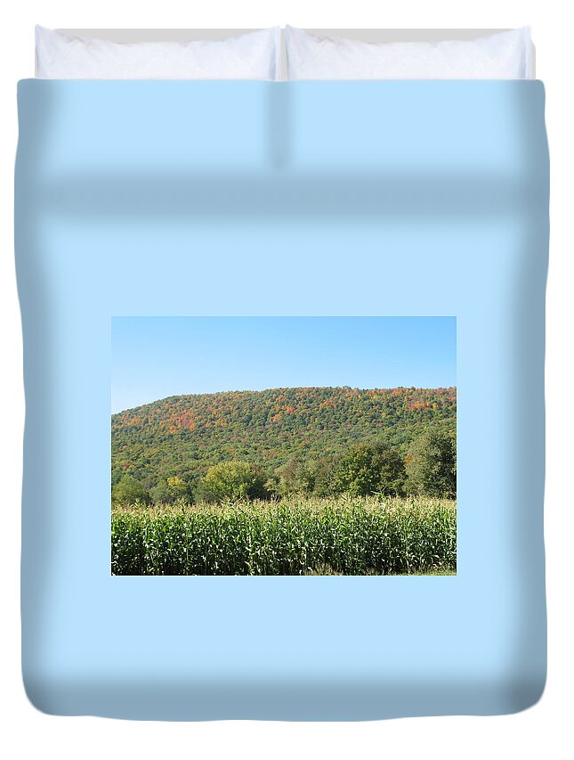 Landscape Duvet Cover featuring the photograph End of Season by Ed Smith
