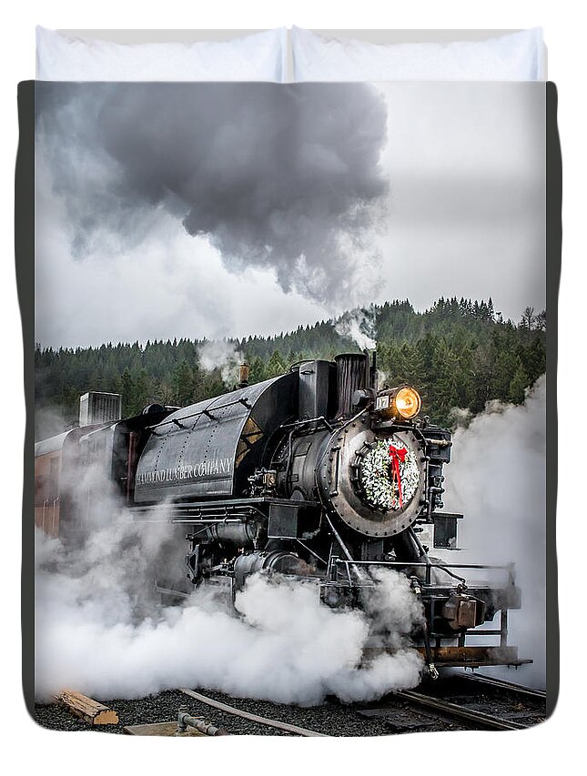 Elbe Duvet Cover featuring the photograph Engine No. 17 Elbe Christmas Train by Rob Green