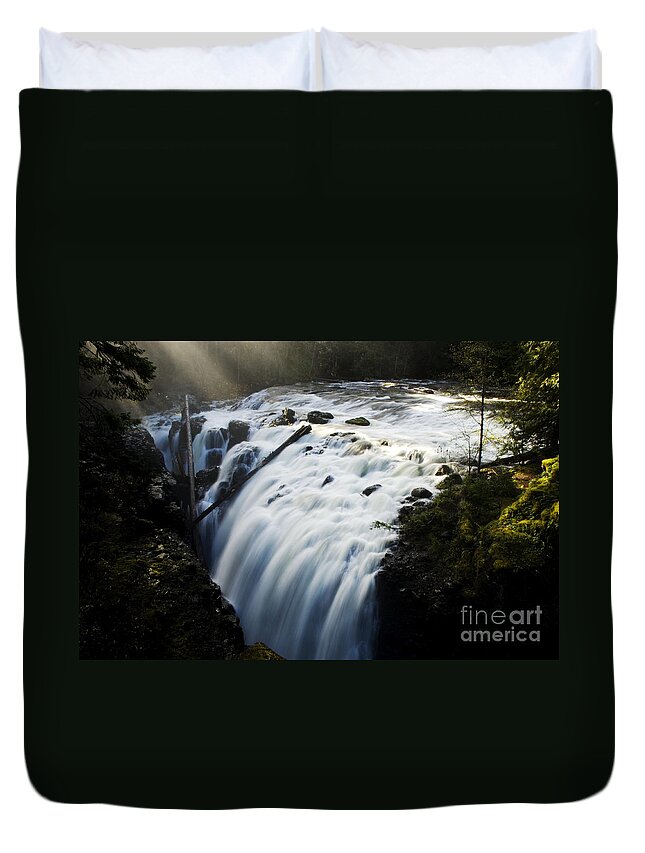 Waterfalls Duvet Cover featuring the photograph Englishman Falls by Bob Christopher