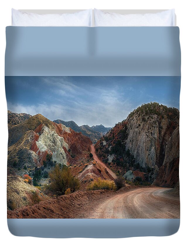 Grand Staircase Escalante National Monument Duvet Cover featuring the photograph Grand Staircase Escalante Road by Gary Warnimont