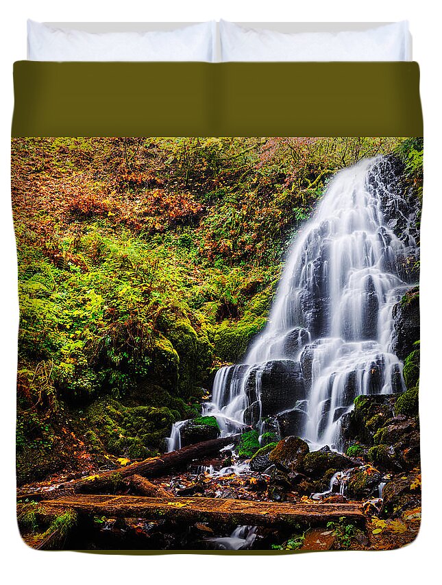 Fairy Falls Duvet Cover featuring the photograph Fairy Falls in autumn in Columbia River Gorge Oregon by Vishwanath Bhat